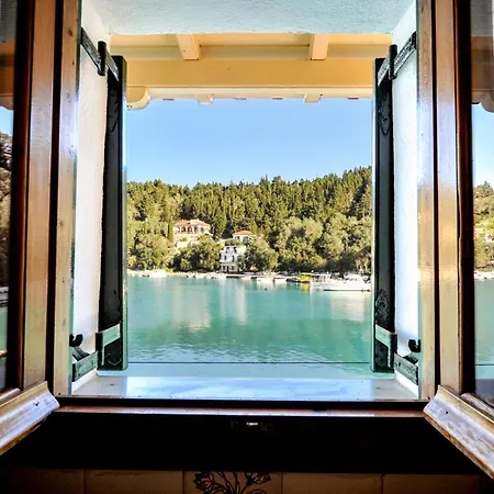 Lina * Lakka (Paxos)